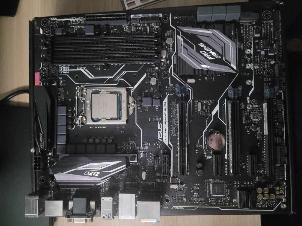 Asus Z170 Pro Gaming/aura I7 6700k