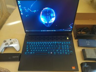 🎶Alienware M18 Gaming Laptop SCUF X Control, Steel series Arctis Nova Pro Wireless Headphones This Is What You Want