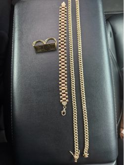 Gold jewelry