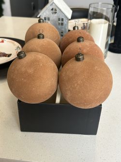 Beautiful Ornaments Color Caramelo! 🎄✨