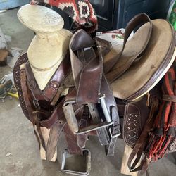 Horse Saddle / Montura