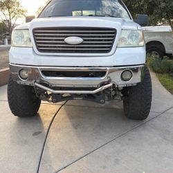 2006 Ford E150 Passenger · XL Van 3D