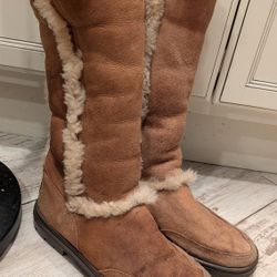 Women's Size 7 UGG Boots Made In New Zealand Nice Nice Warm Boot Pair Sundance II