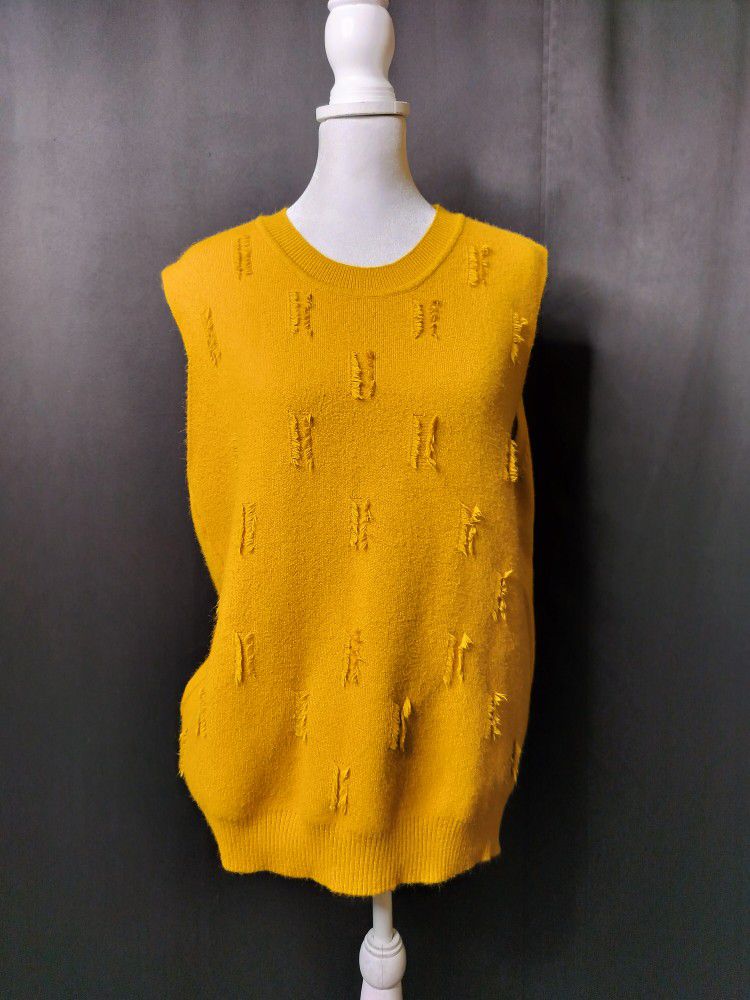 Women's Mustard Yellow Sweater Vest (Size Large)