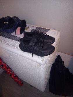 Men's Size 7 Under Amor