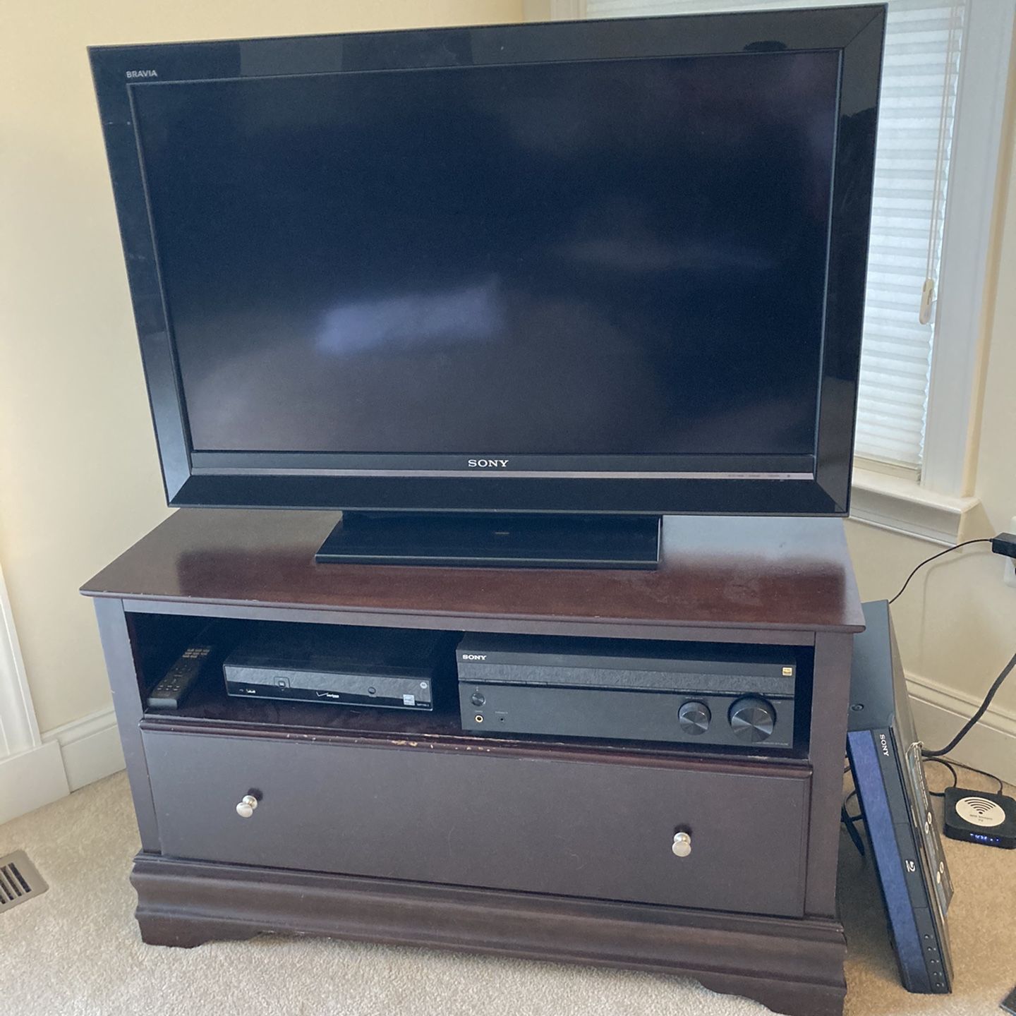 40 Inch Sony Bravia 1080p LCD HDTV For Sale