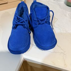 UGG Size 3