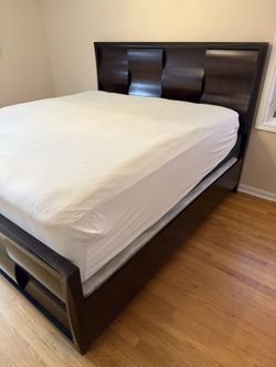 King Bedroom Set - NO MATTRESS!