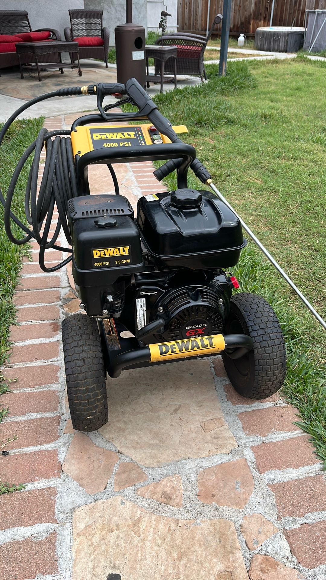 Dewalt 4000 PSI 3.5 GPM Pressure Washer (Like New)