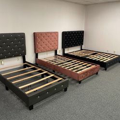 TWIN & FULL BED FRAMES !! GET 2 TWINS FOR $380 Or 2 FULLS FOR $480!!  Price includes delivery!!!!  One twin frame $220 One full frame $245  Mattress p