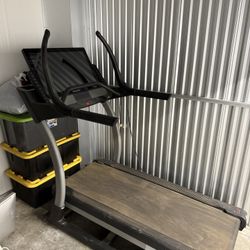 Treadmill 