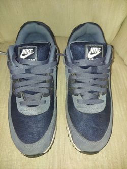 Nike airmax men size 10.5