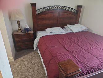 King size bedroom set wood great condition