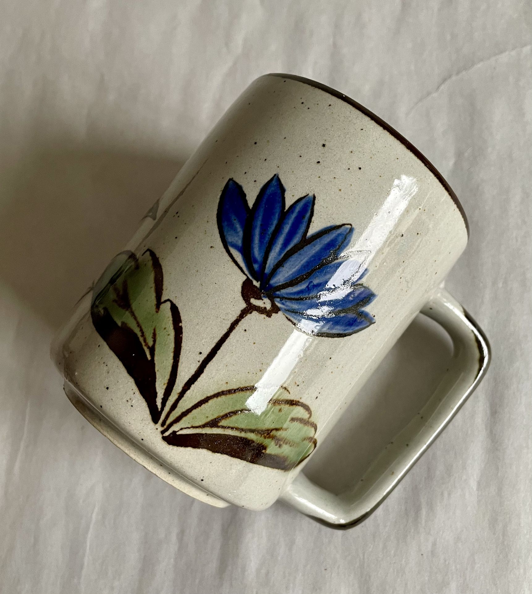 Vintage 12-oz Speckled Stoneware Blue Floral Mug