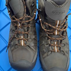 Men's Targhee III Mid Hiking Boots - Black Olive/Brown Sz 13