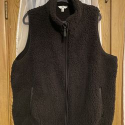 Black Sherpa Vest 1X
