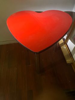 Heart table