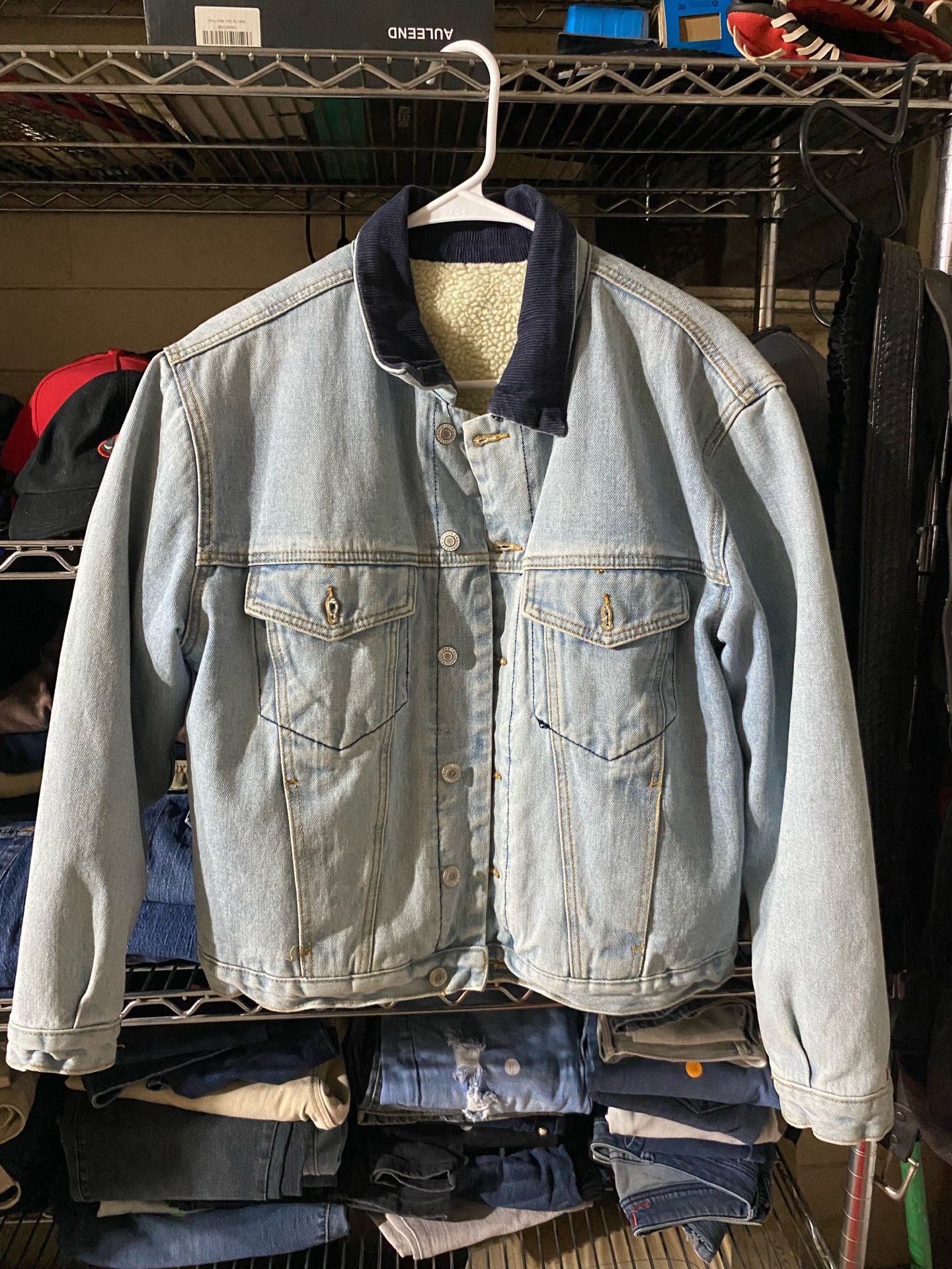 Men’s Brandy Melville Denim Jacket with Sherpa Lining and Navy Corduroy Collar