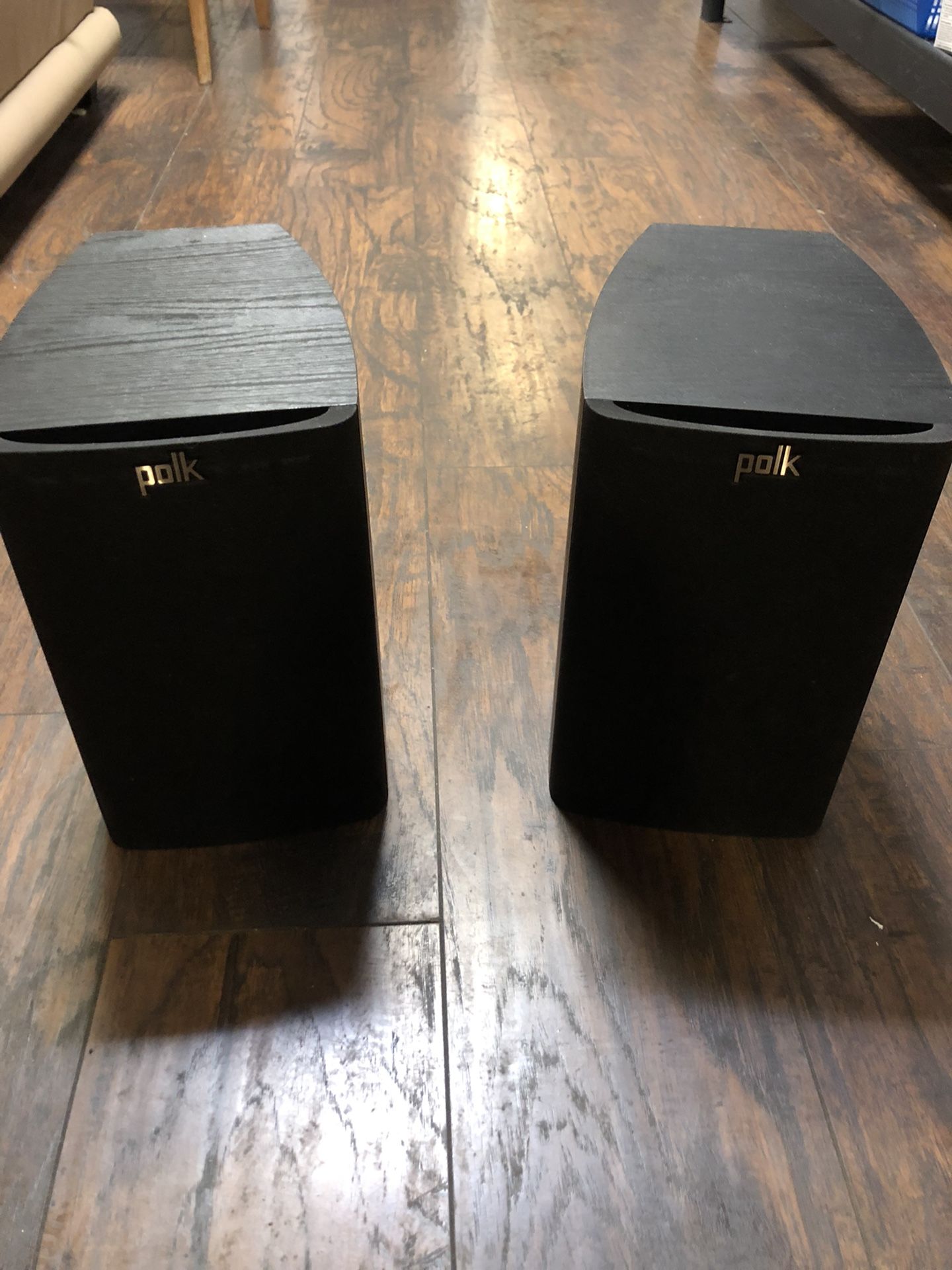 2 Polk Black speakers  Bookshelf