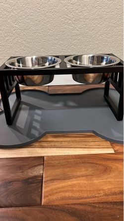 Dog bowl with mat!