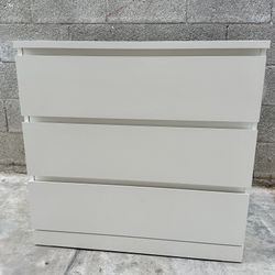 Ikea Malm White 3-drawer Dresser 