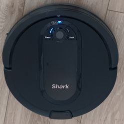 Shark Robot Vacuum 