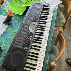 RadioShack MD-981 Keyboard Instrument
