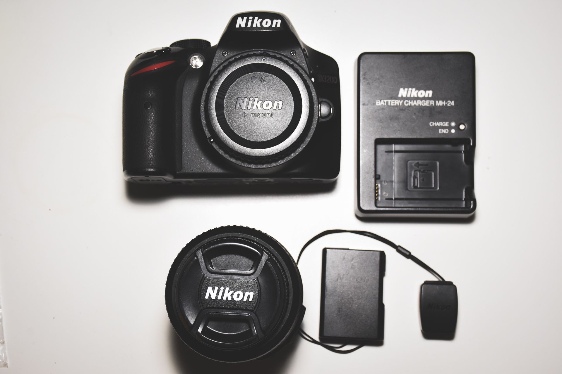 Nikon D3200 w/ 18-55mm Kit Lens & 55-200mm Lens