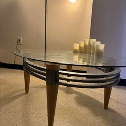 Coffee Table And 6 LED candles
