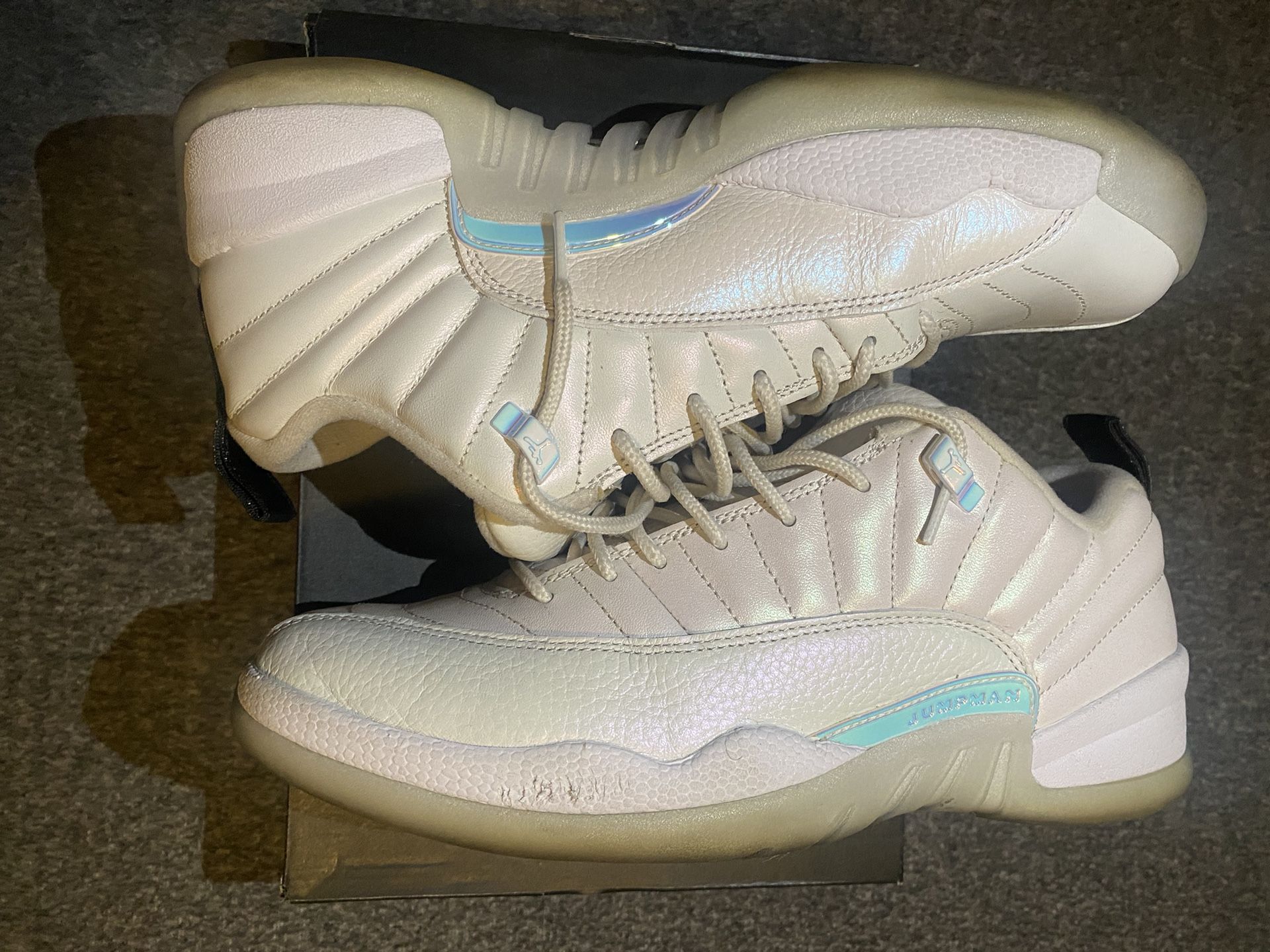 Jordan 12 Easter