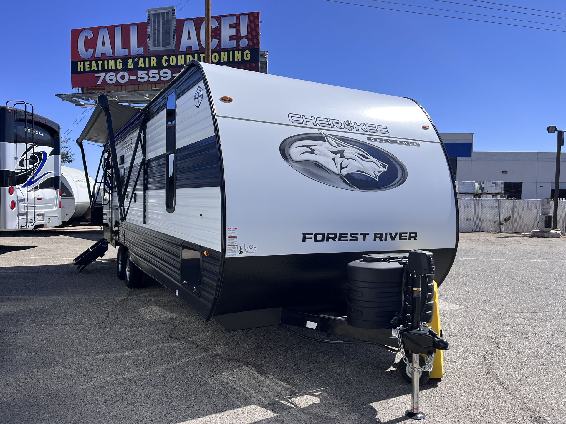 2025 Forest River Cherokee Grey Wolf Black Label 23MK
