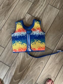 Speedo life vest age 4-6