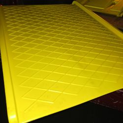 Pallet Containment Ramp 45.5" X 32" X 8" High