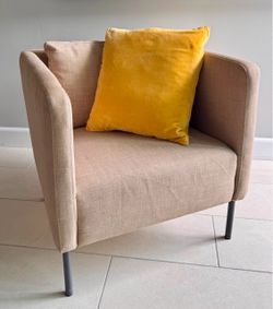 Arm chair