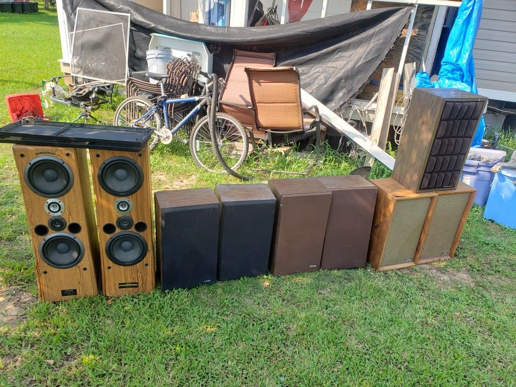 Vintage Tower Speakers lot, pioneer, Realistic, marantz