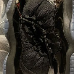 Air Jordan 11 Retro Size 6 Youth 