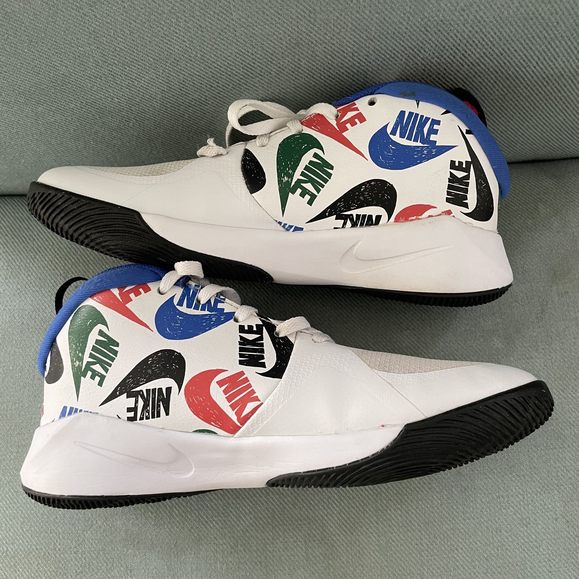 5 Youth Nike Team Hustle D 9 'Black White Blue' CW5815-100