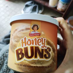 Honey Buns Scented Candle 
