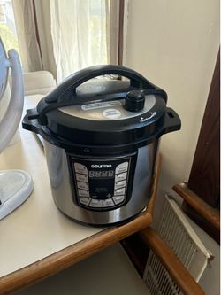 Pressure cooker