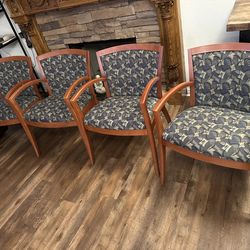 ✨ Set of 4 Solid Wood Accent / Guest Chairs – Excellent Condition! ✨