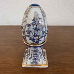 Chinese Blue/white Porcelain Salt And Pepper Shaker