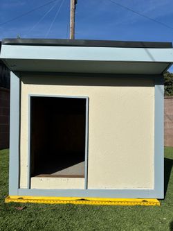 Large Outdoor Dog House