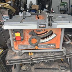 Rigid Compact Table Saw