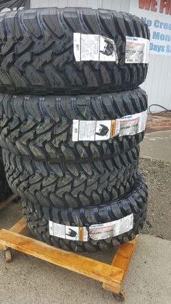 35x1250R20 toyo mt