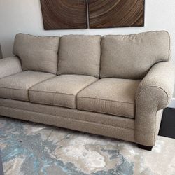 Sofa Bassett Furniture 