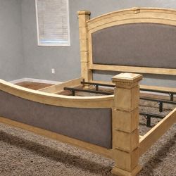 Very Nice King / Cali King Drexel Heritage 4-Poster Bed Frame (mattress available)