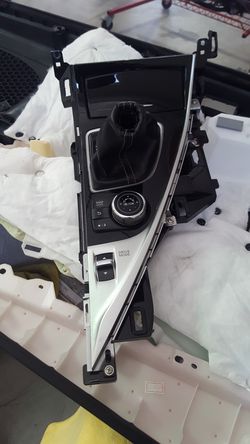 2015 Infiniti Q50 Gear Trim