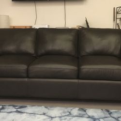 Luxury Real Leather Queen Sleeper Couch Super Deal