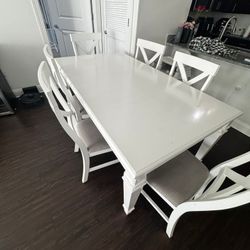 Dinning Table + 6 Chairs 