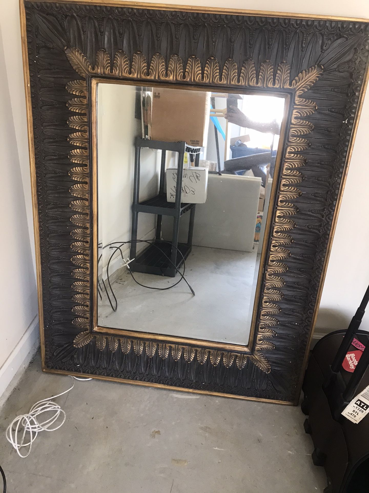 Brand new Wall Mirror good condition never used